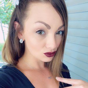 Meet your Posher, Donyelle